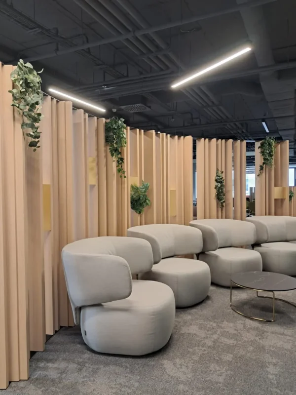 Amenajare in spatii moderne de birouri si HoReCa - eleganta verde la birou - amenajare cu plante artificiale