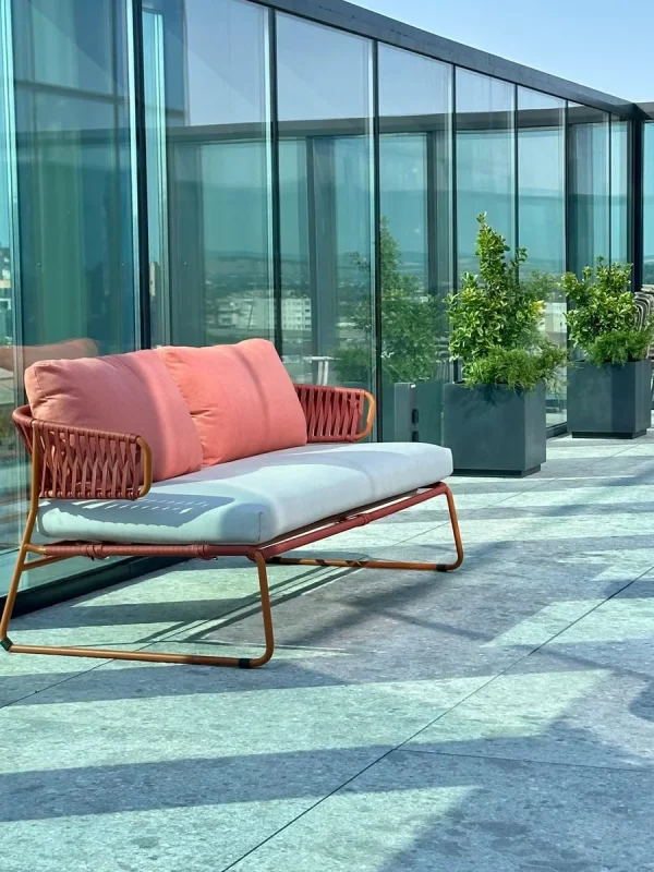 Design Biophilic in absenta luminii naturale