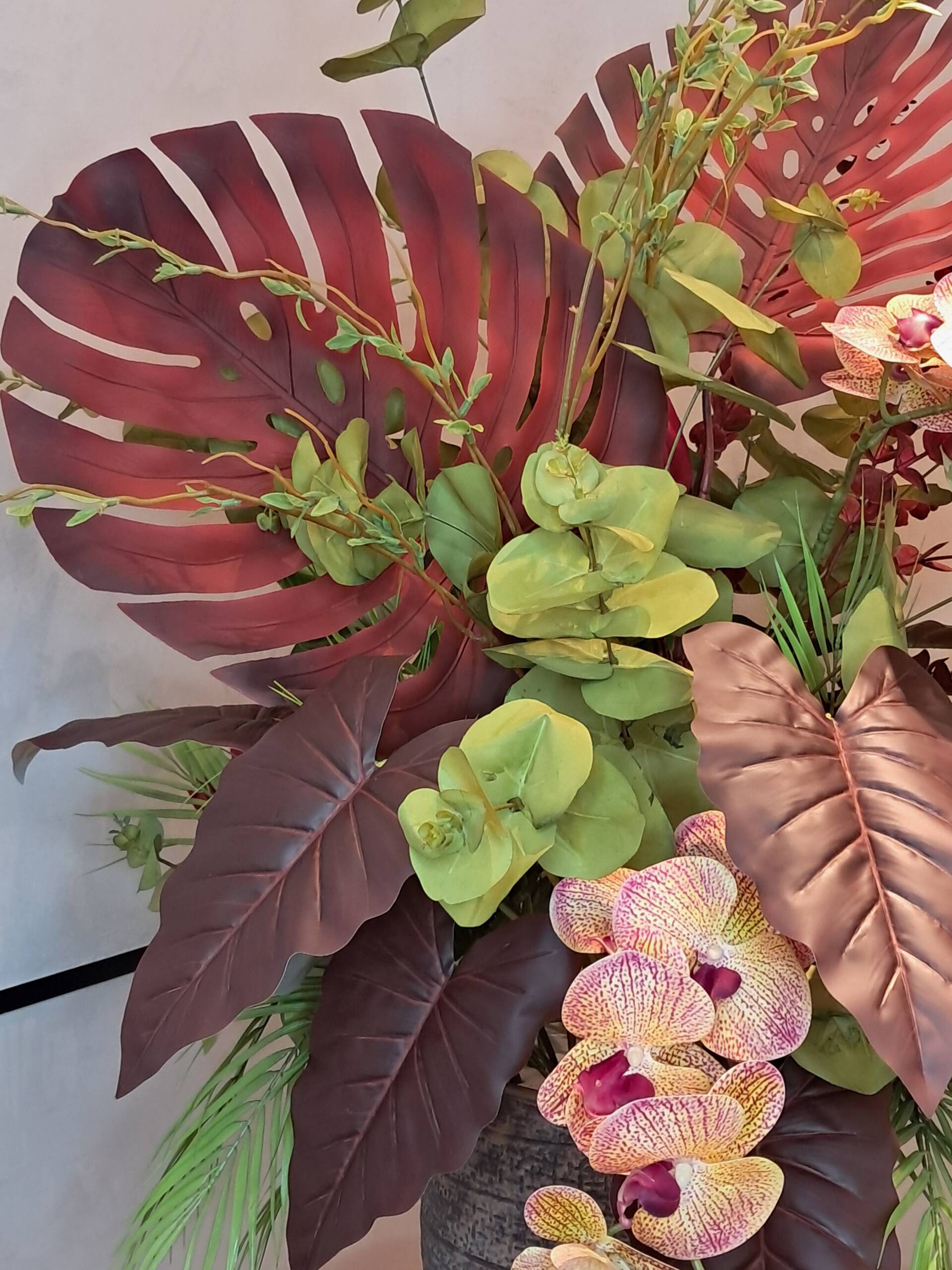 Aranjament floral model monstera imagine 4