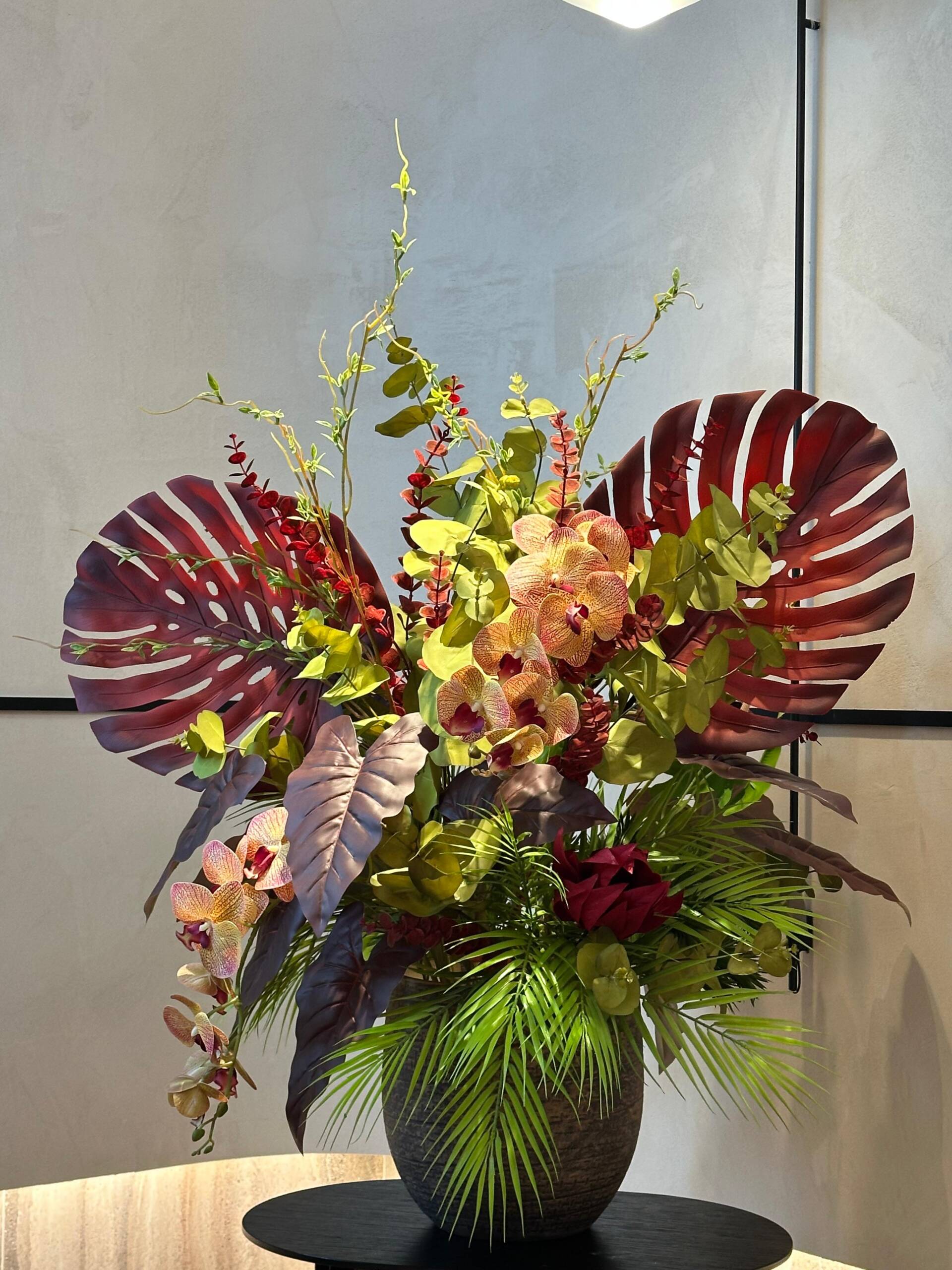 Elemente vegetale decorative pentru zone de așteptare